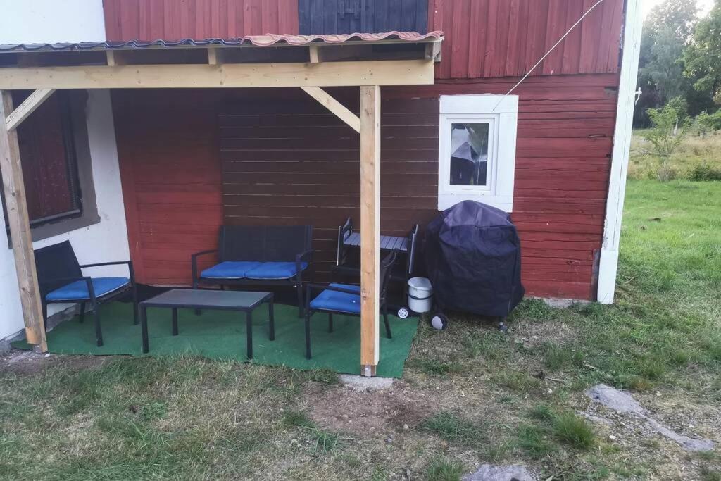 Vacker Hus I Naturen Fröseke 外观 照片