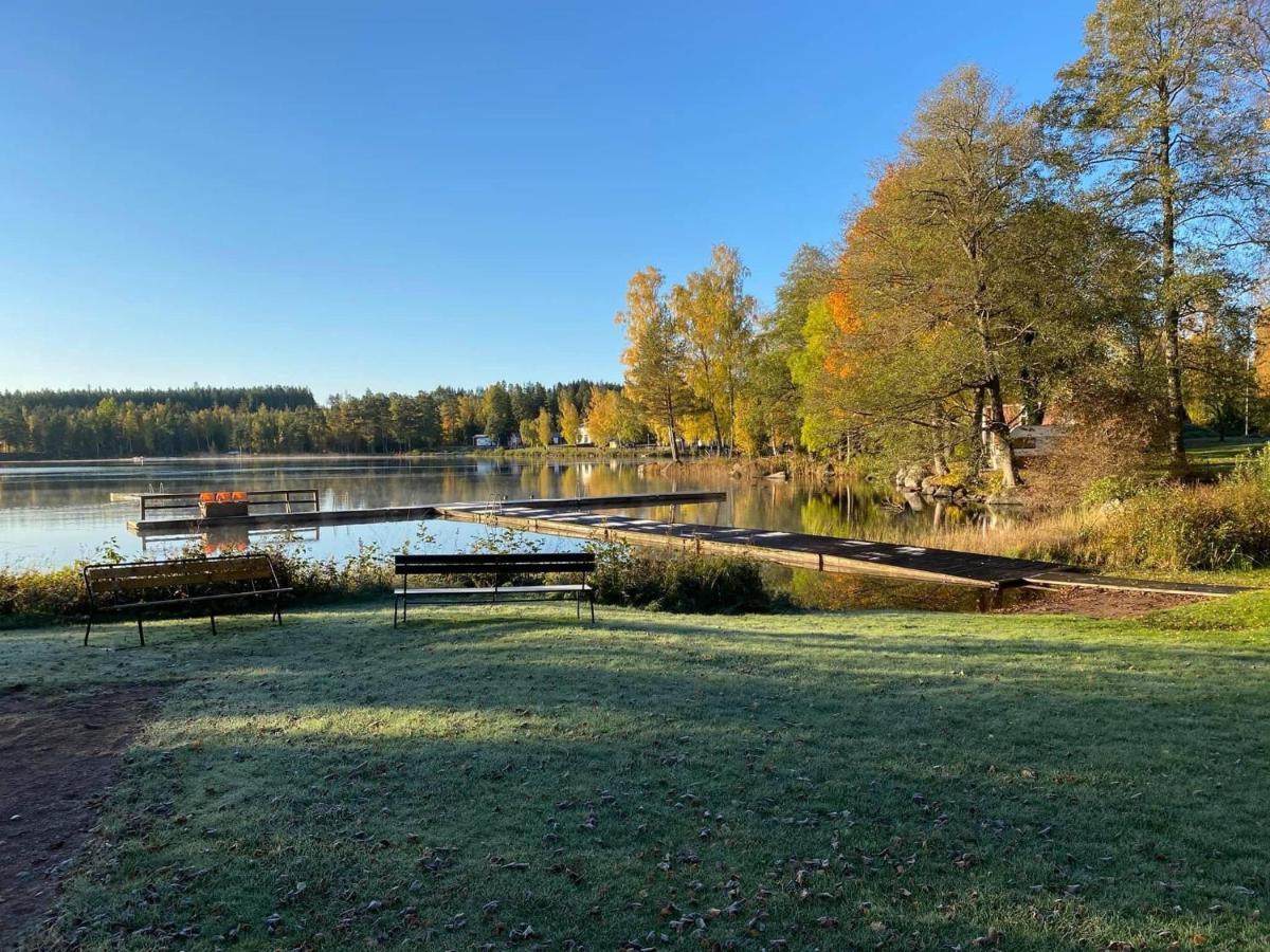Vacker Hus I Naturen Fröseke 外观 照片